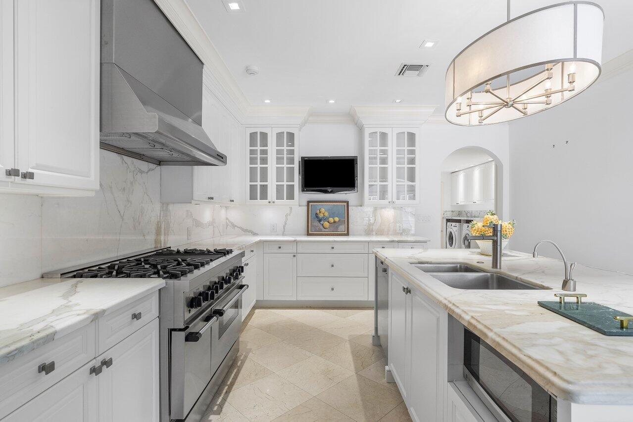 BOULEVARD ESTATES IN - Residential