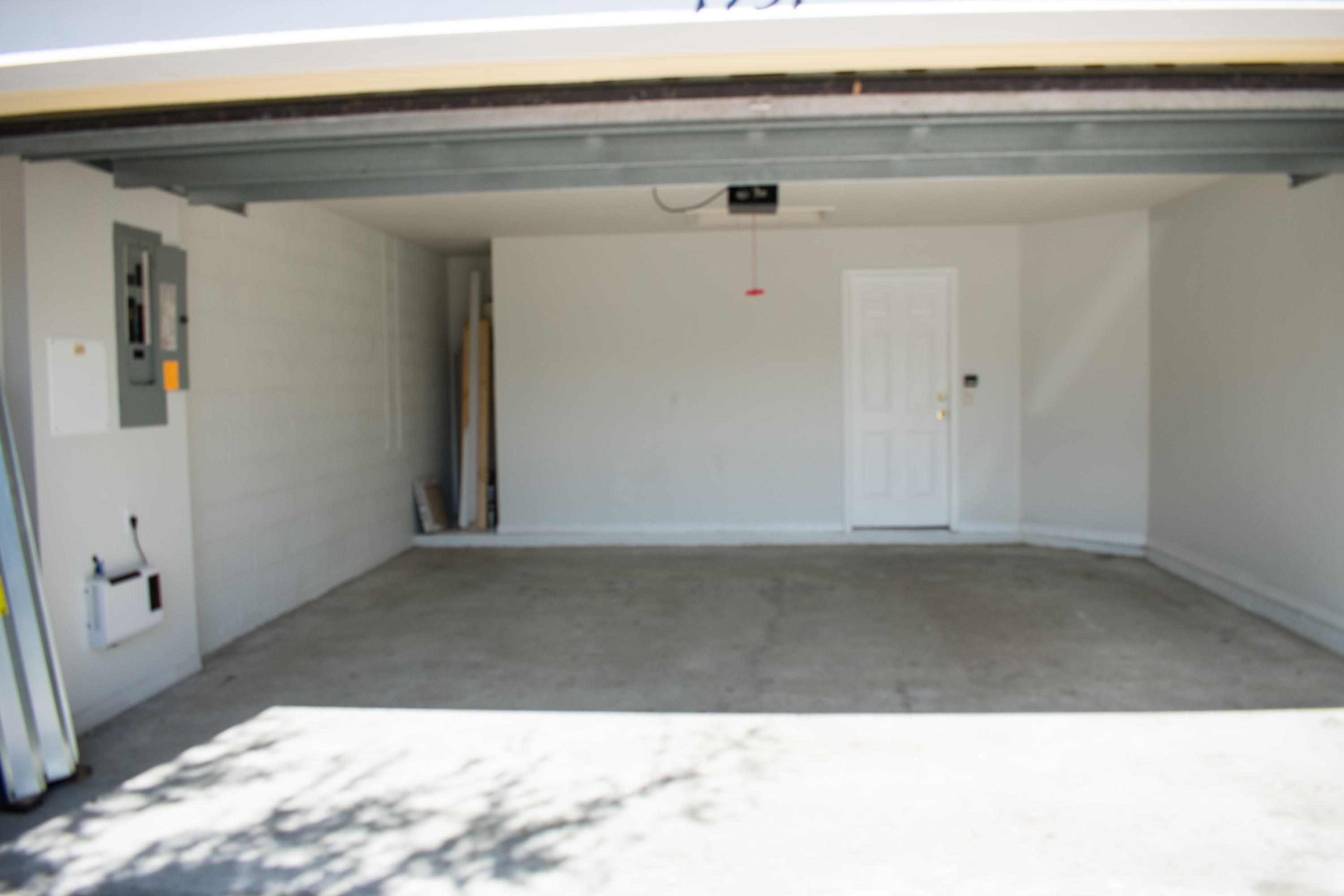 FIRST REPLAT OF PORTOFINO ISLES - Residential