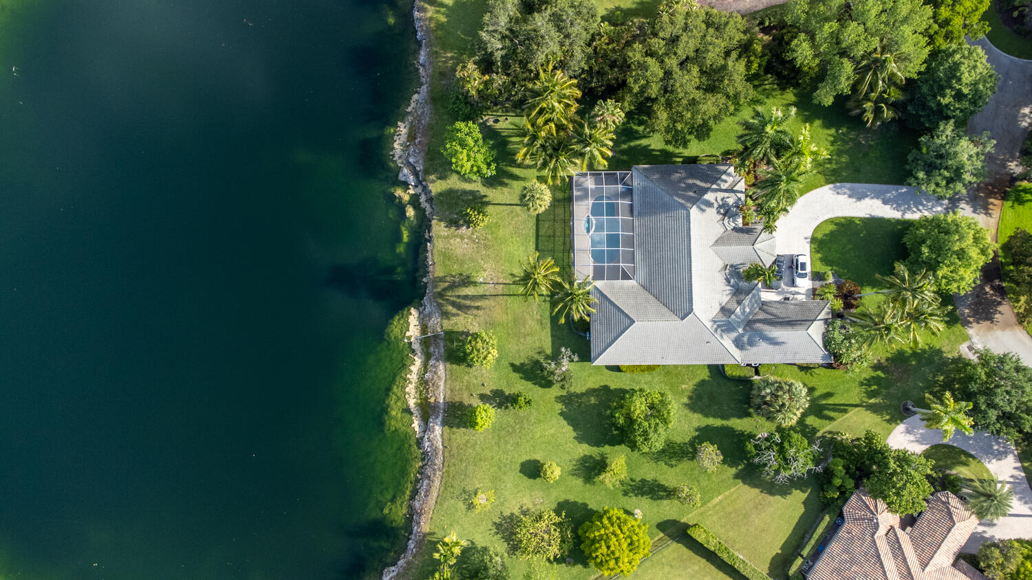 WHISPERING WOODS - Residential Lease