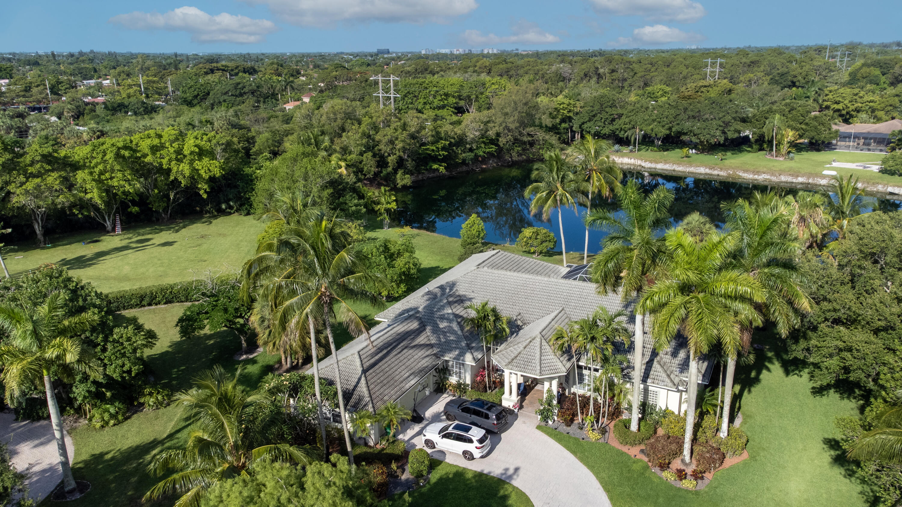 WHISPERING WOODS - Residential Lease