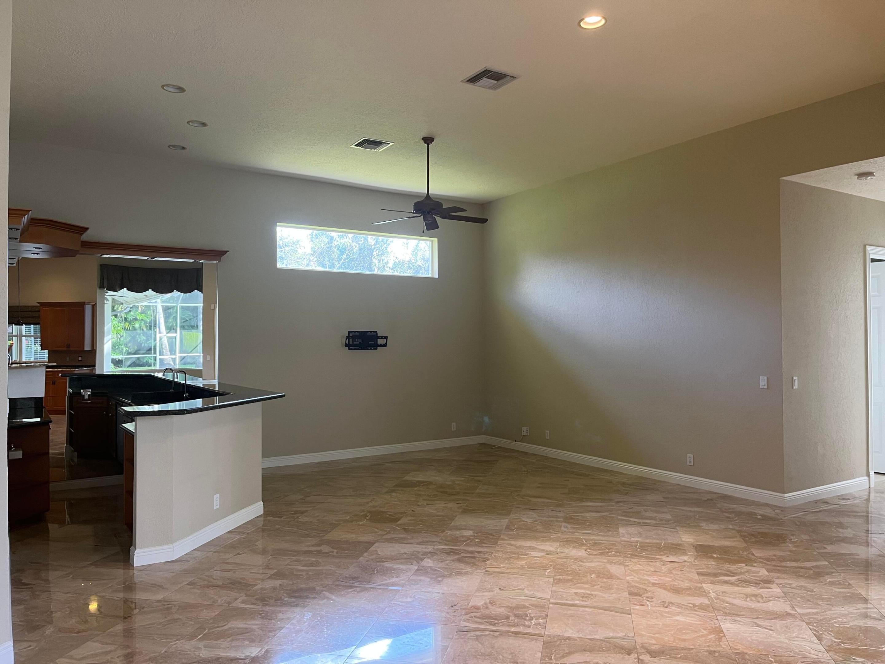 WHISPERING WOODS - Residential Lease