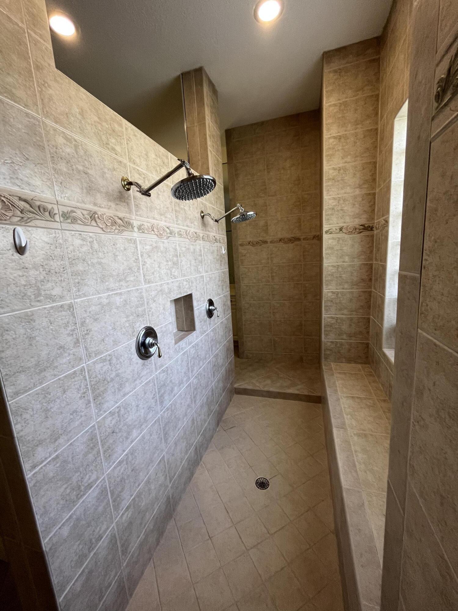WHISPERING WOODS - Residential Lease