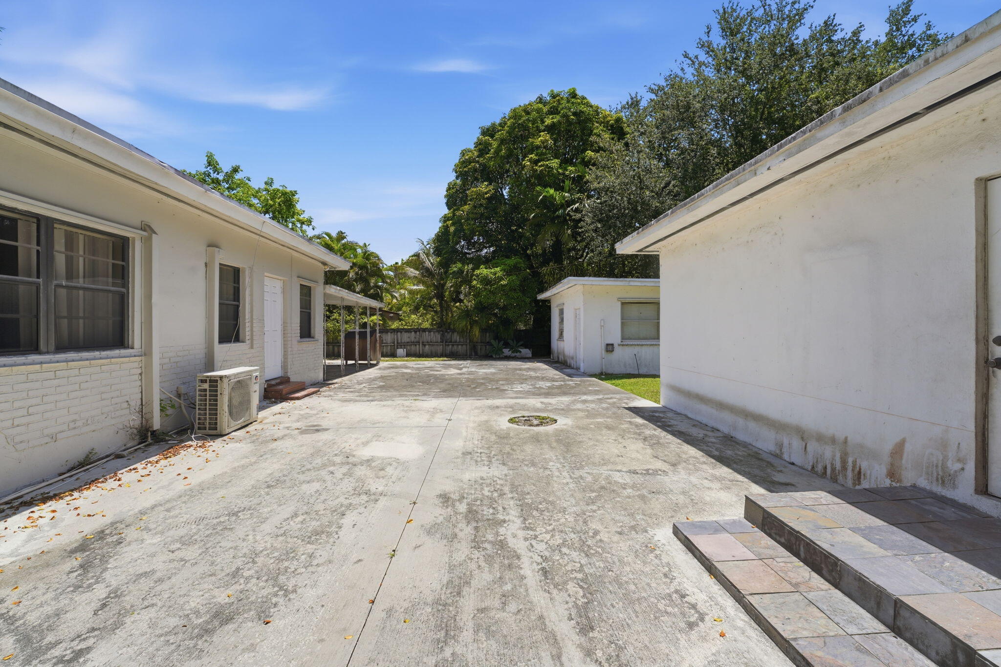 PRIORS 2ND ADDN TO BISCAYNE PARK - Residential