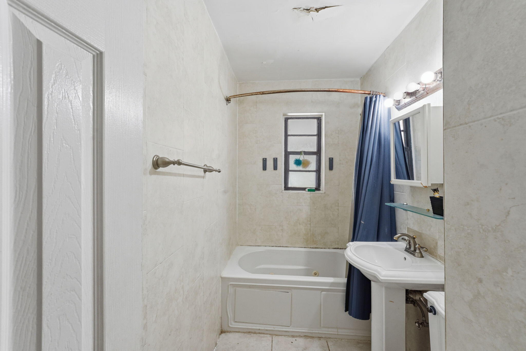 PRIORS 2ND ADDN TO BISCAYNE PARK - Residential