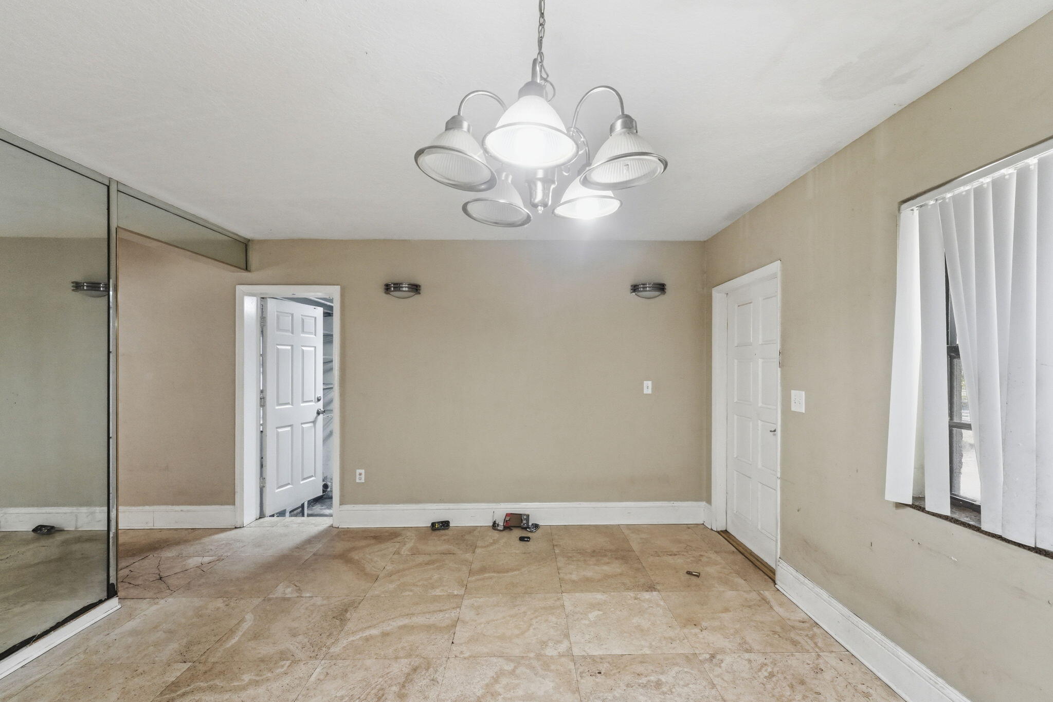 PRIORS 2ND ADDN TO BISCAYNE PARK - Residential
