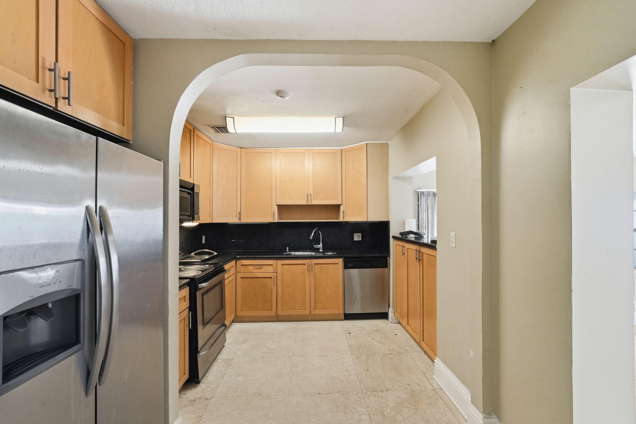 PRIORS 2ND ADDN TO BISCAYNE PARK - Residential