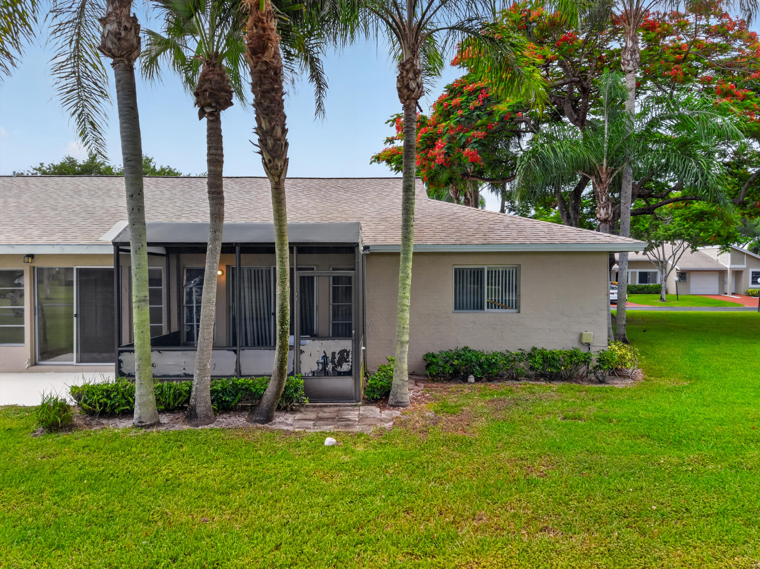 WHISPER WALK - Residential