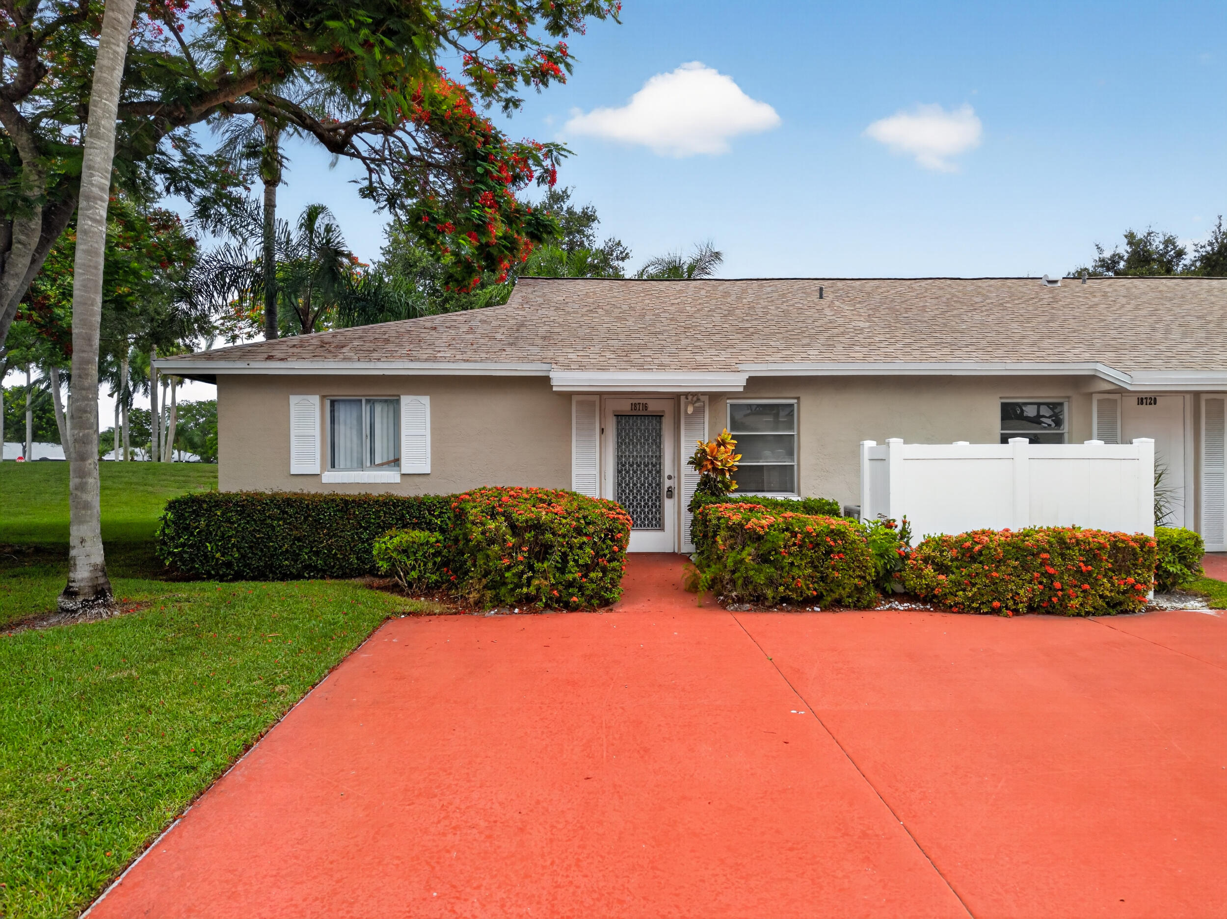 WHISPER WALK - Residential