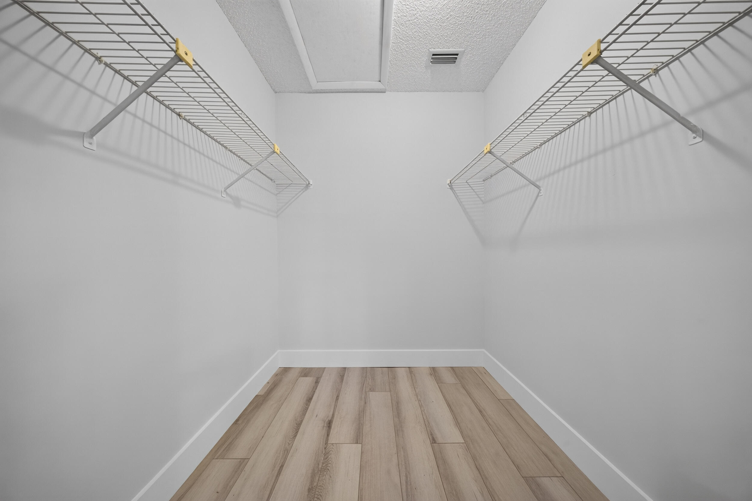 WHISPER WALK - Residential
