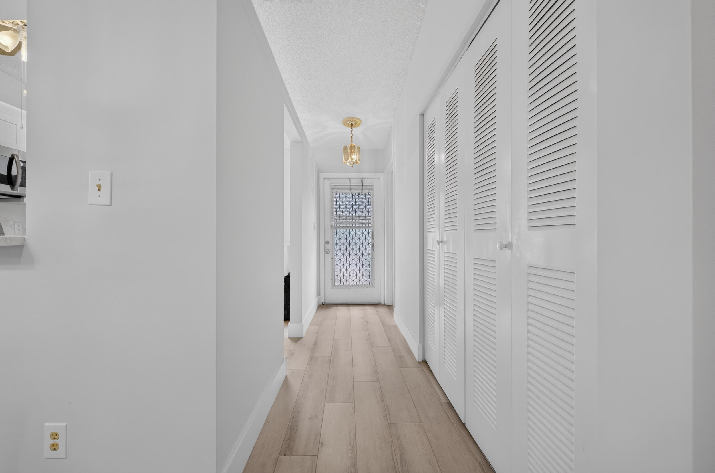 WHISPER WALK - Residential