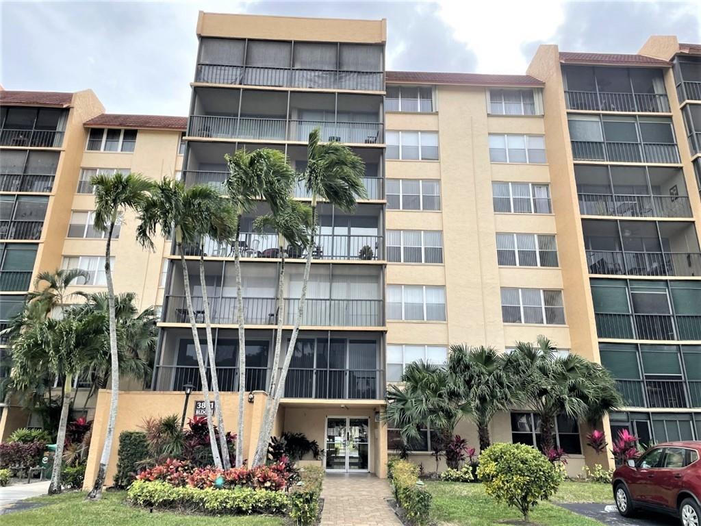 All furnished 2/2 in gated community, very spacious unit with lots of storage spaces. A lot of amenities: 3 pools, access to the cultural center across the gate (bowling, tennis, billiard, movies, activities, exercise room and more).CABLE, WIFI, & PARTICIPATION IN CULTURAL CENTER WHICH OFFERS BOWLING, TENNIS, BILLIARDS, MOVIES,CONCERTS, ACTIVITIES & CLUBS, LIBRARY, EXERCISE ROOM, ETC.  55 plus community.