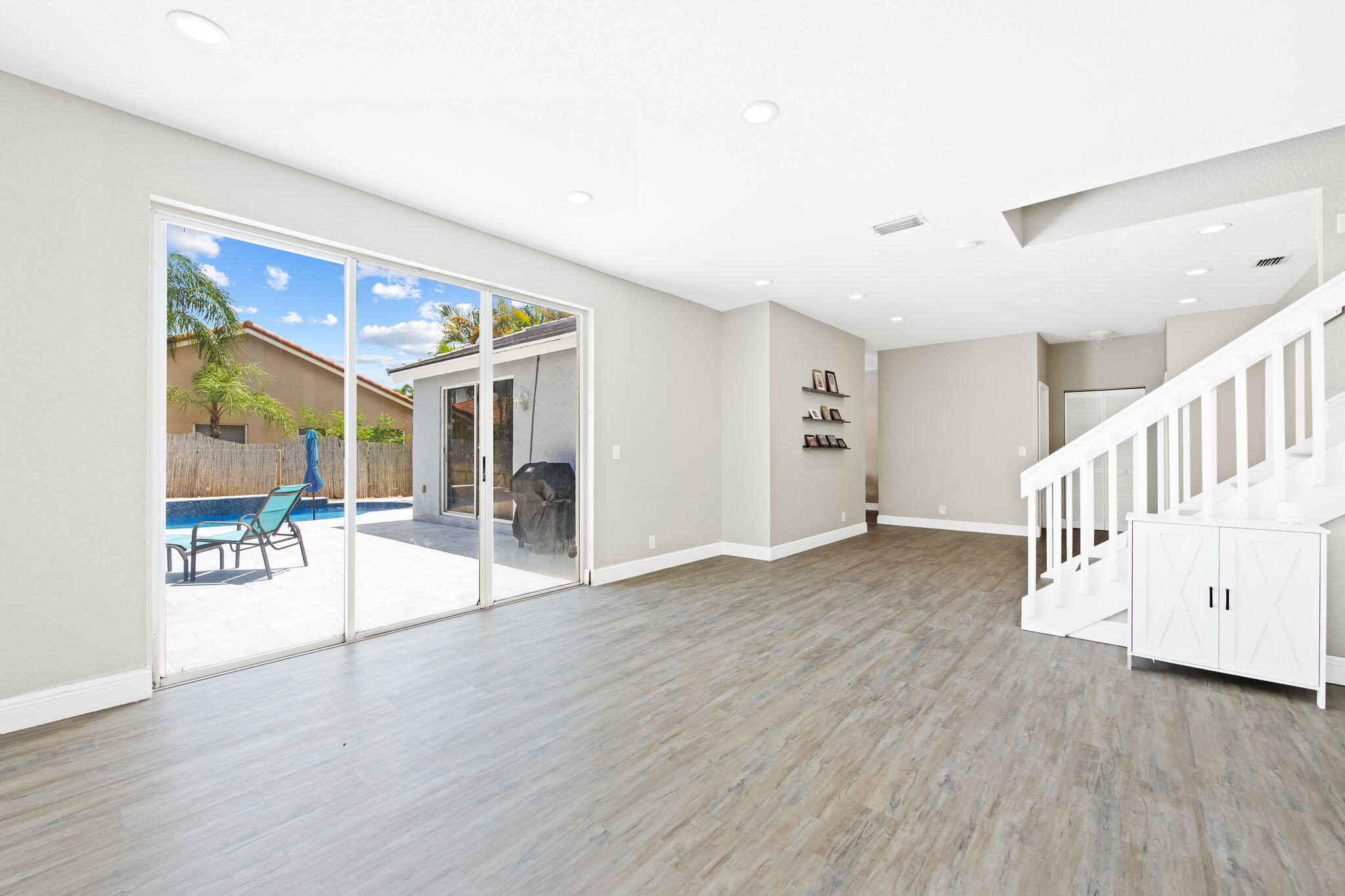 HARBOUR SPRINGS AT MISSION BAY - Residential