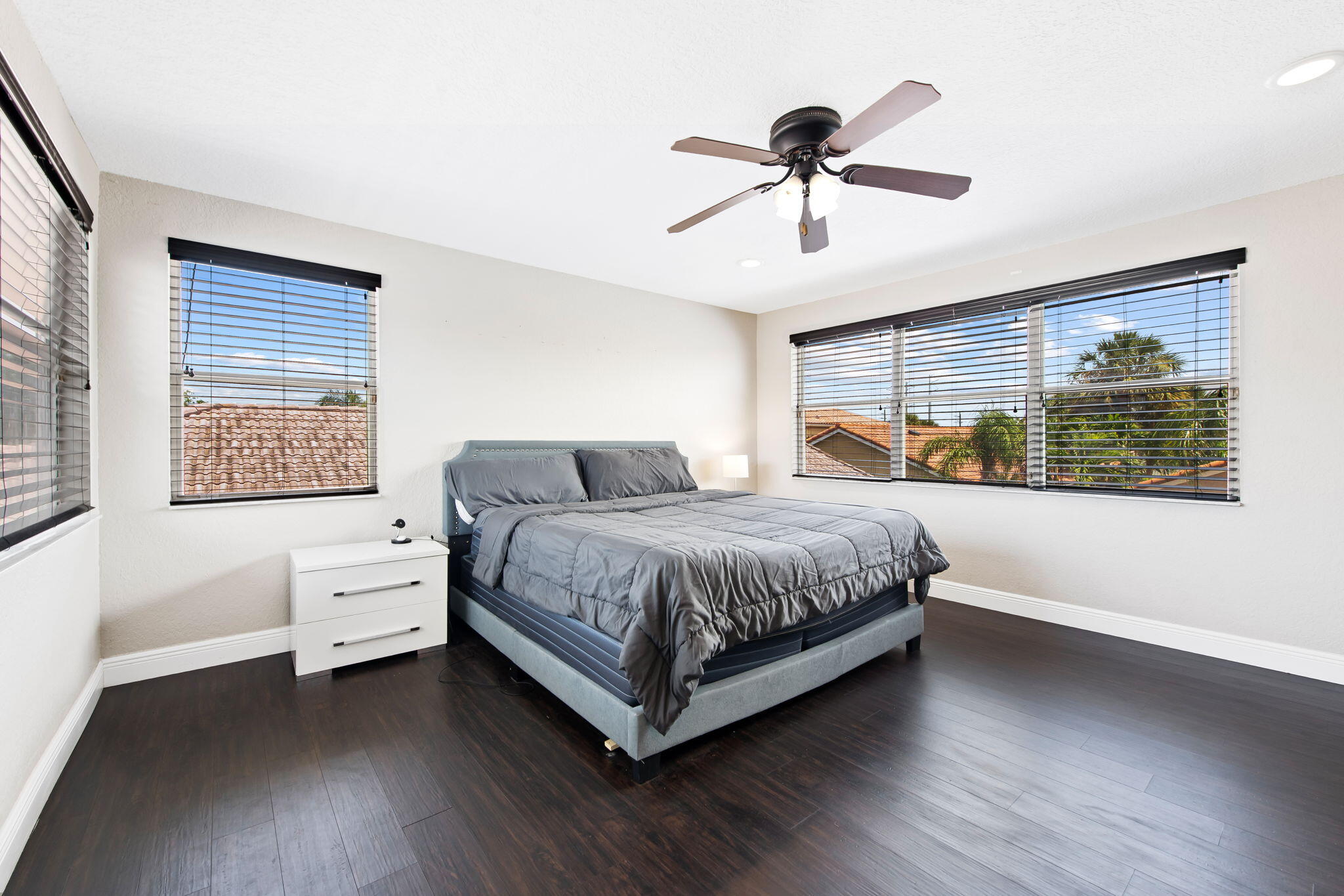 HARBOUR SPRINGS AT MISSION BAY - Residential