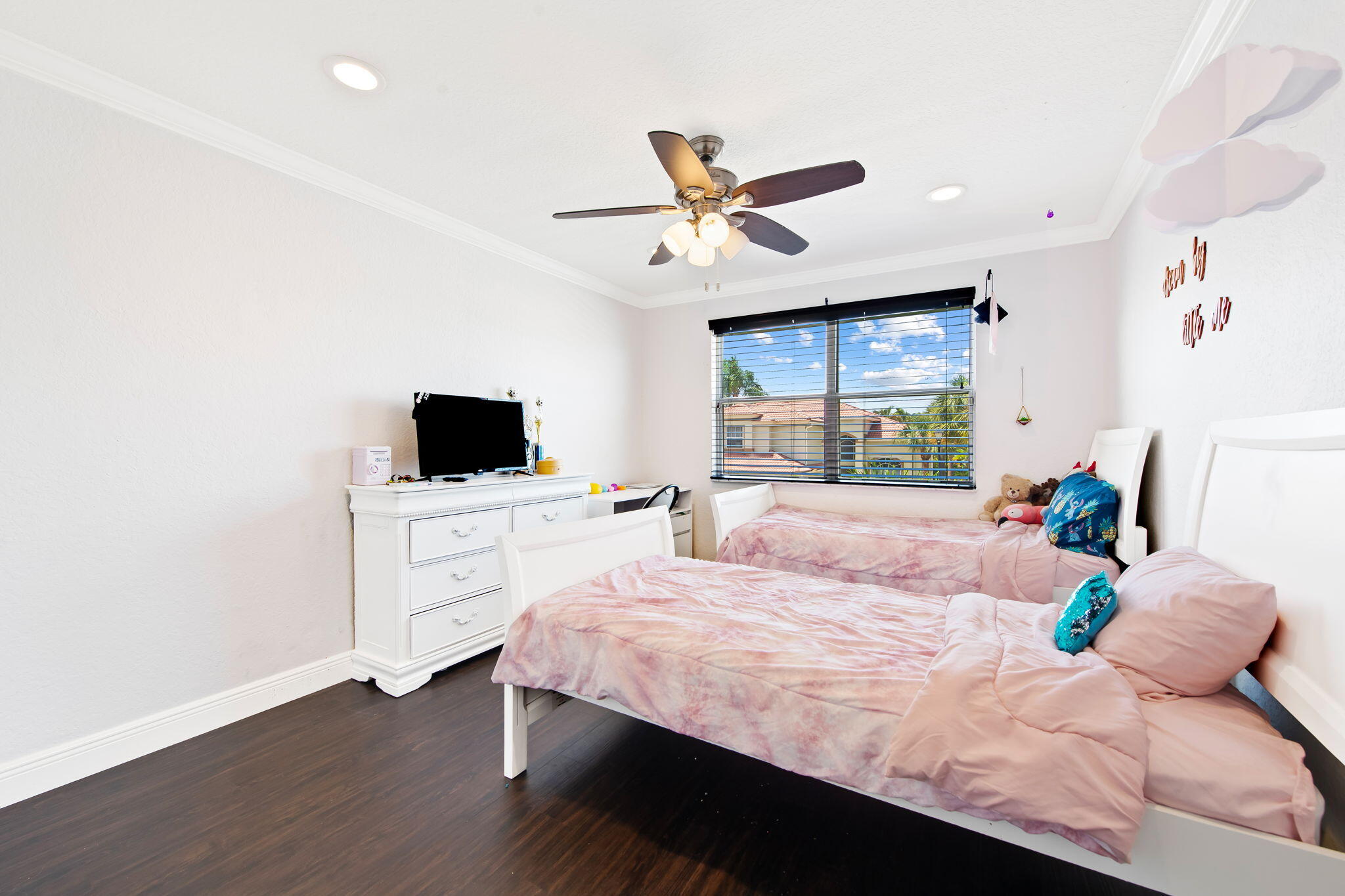 HARBOUR SPRINGS AT MISSION BAY - Residential