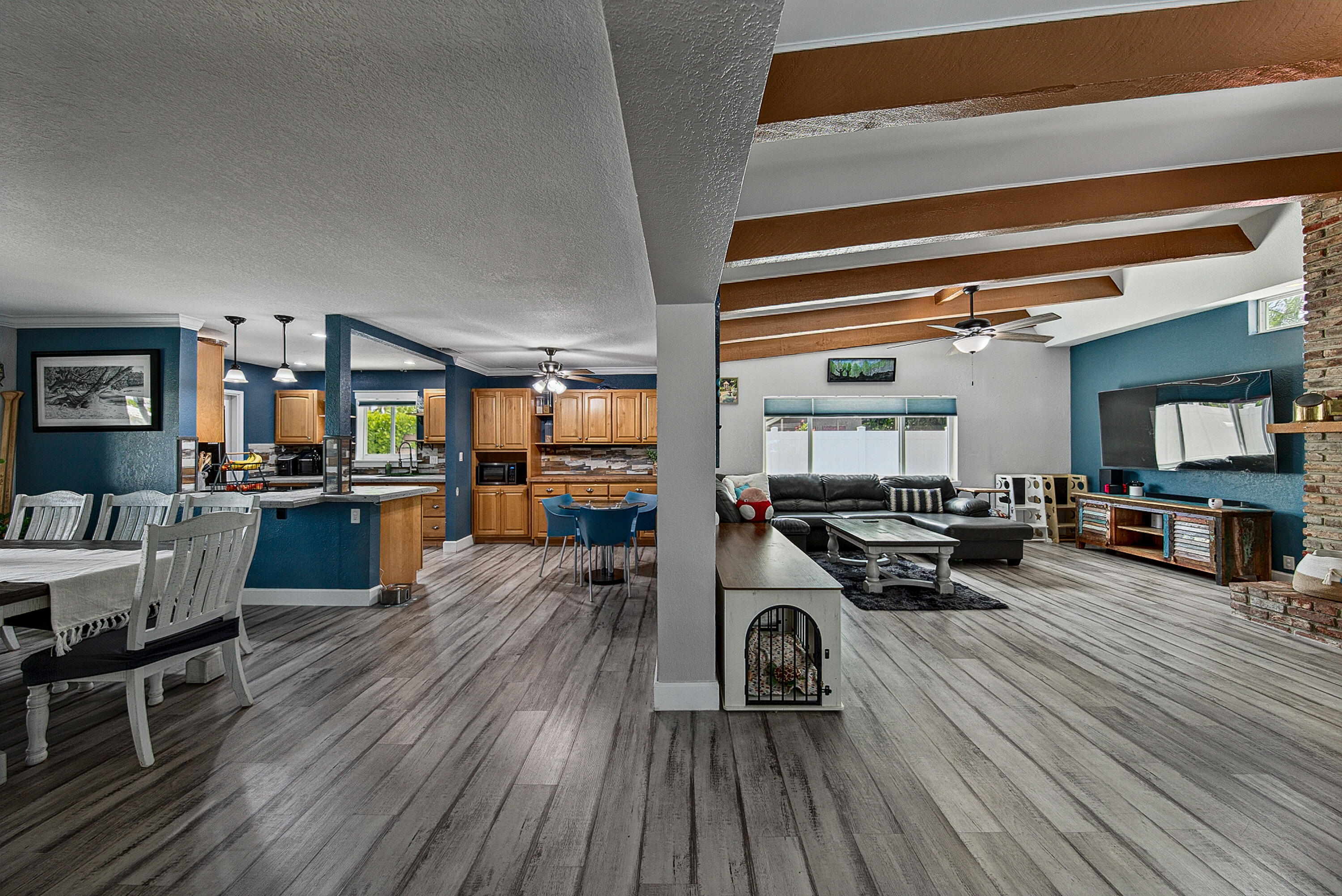 JENADA VILLAS - Residential