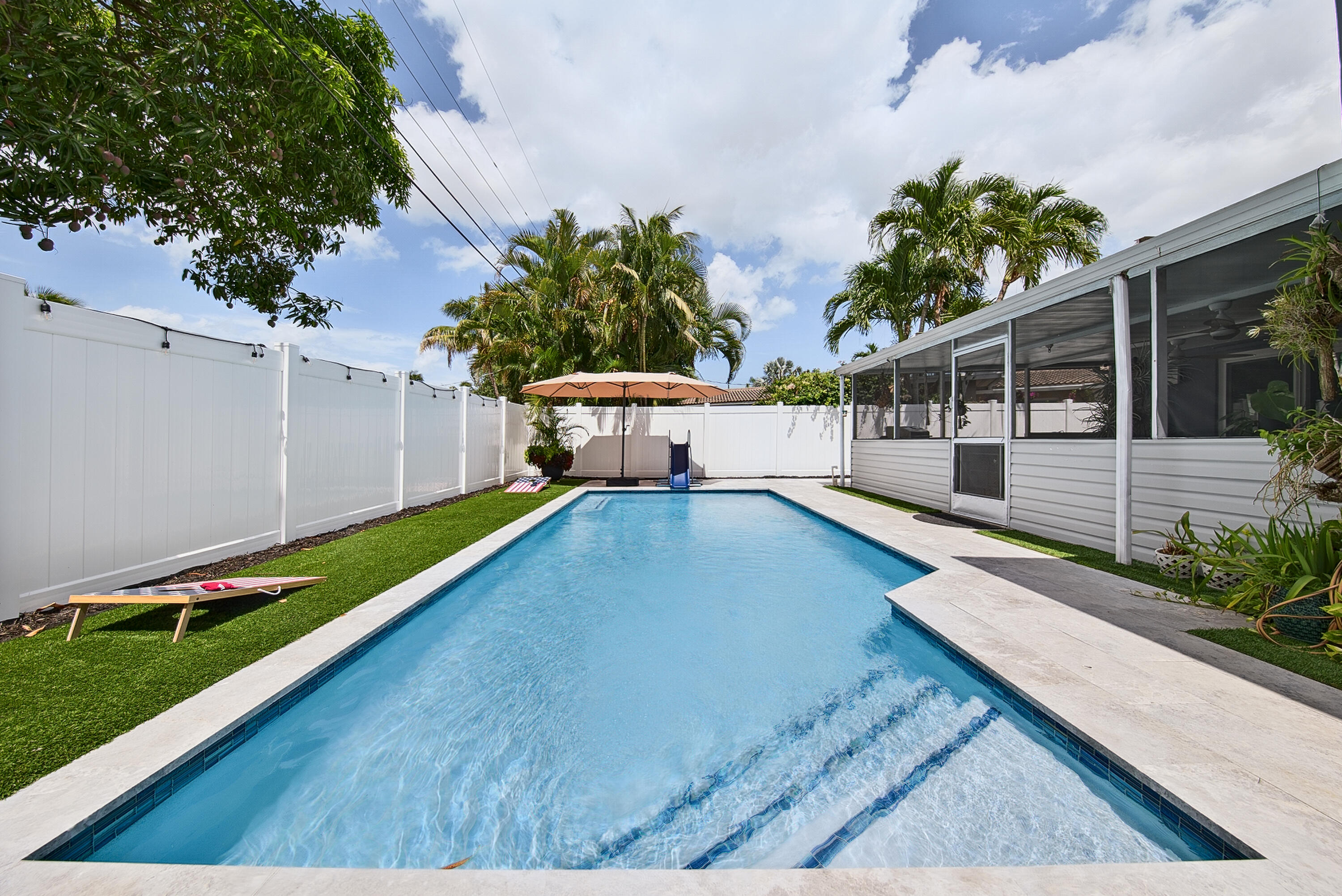 JENADA VILLAS - Residential