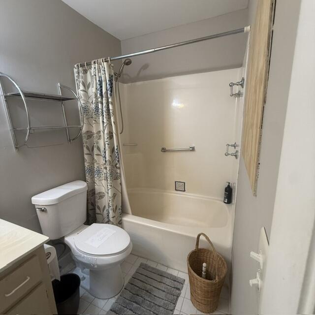 GOLDEN LAKES VILLAGE CONDO F - Residential