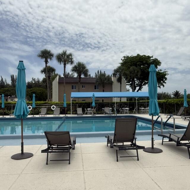 GOLDEN LAKES VILLAGE CONDO F - Residential