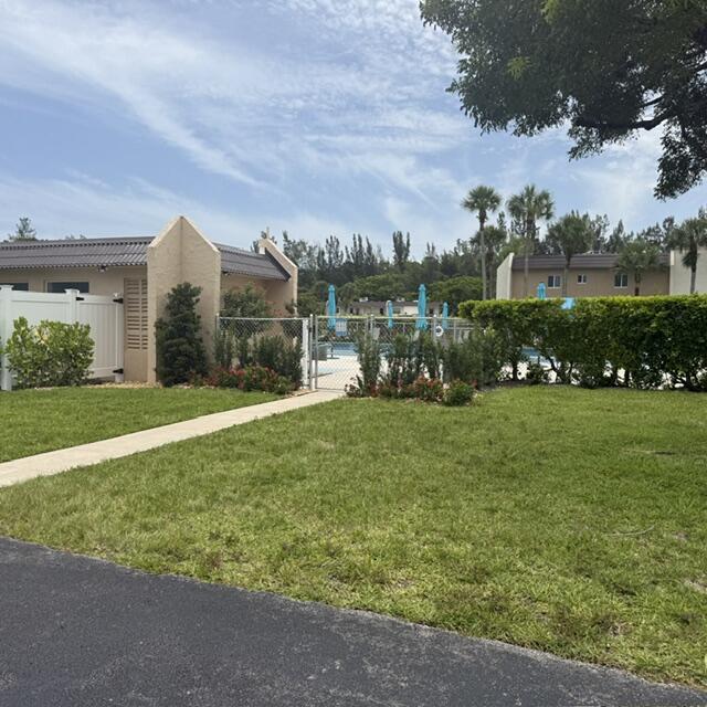 GOLDEN LAKES VILLAGE CONDO F - Residential