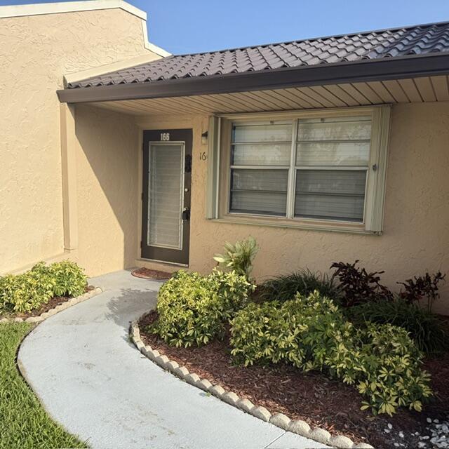 GOLDEN LAKES VILLAGE CONDO F - Residential