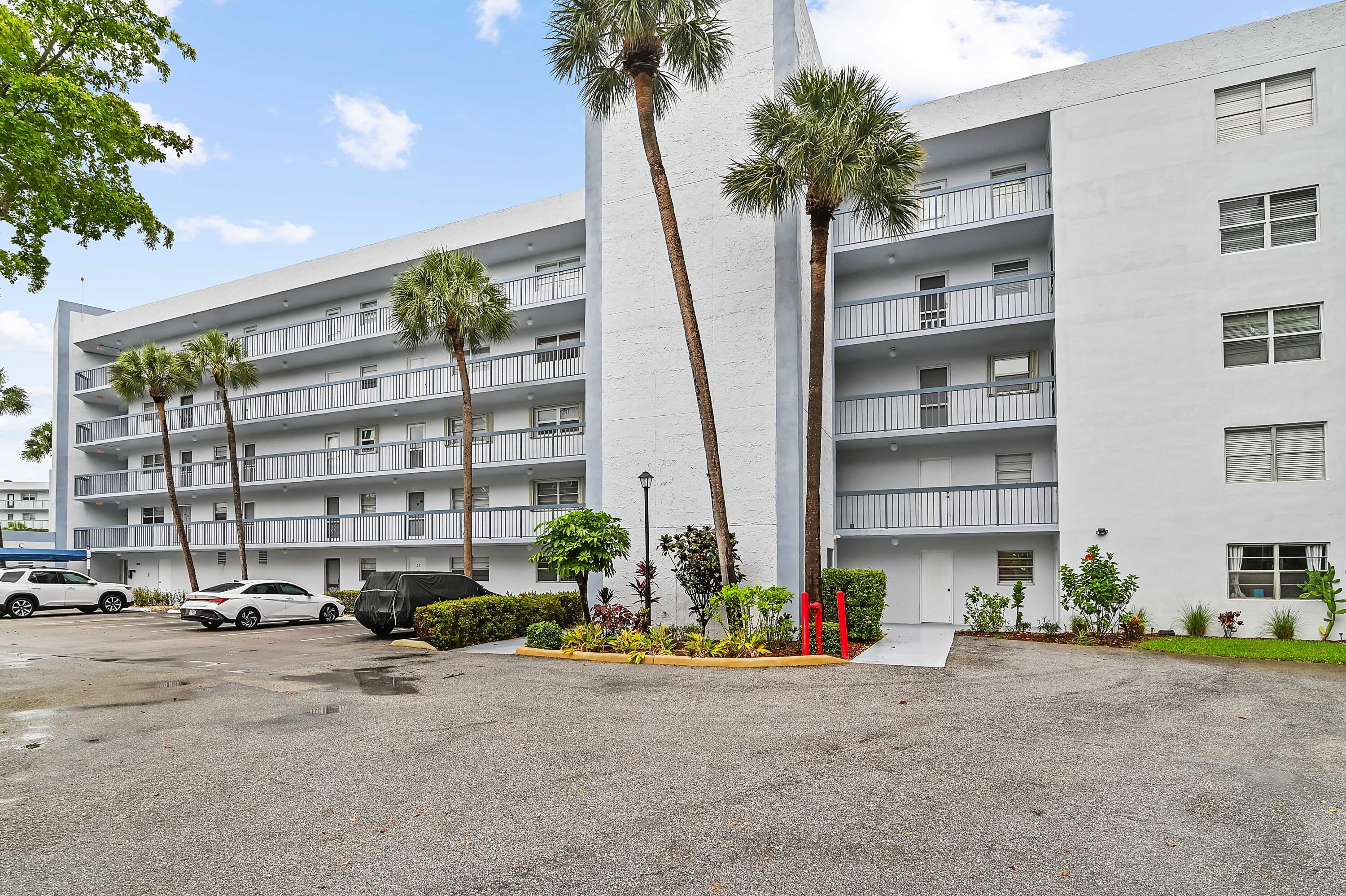 BOCA TEECA CONDO 9 - Residential
