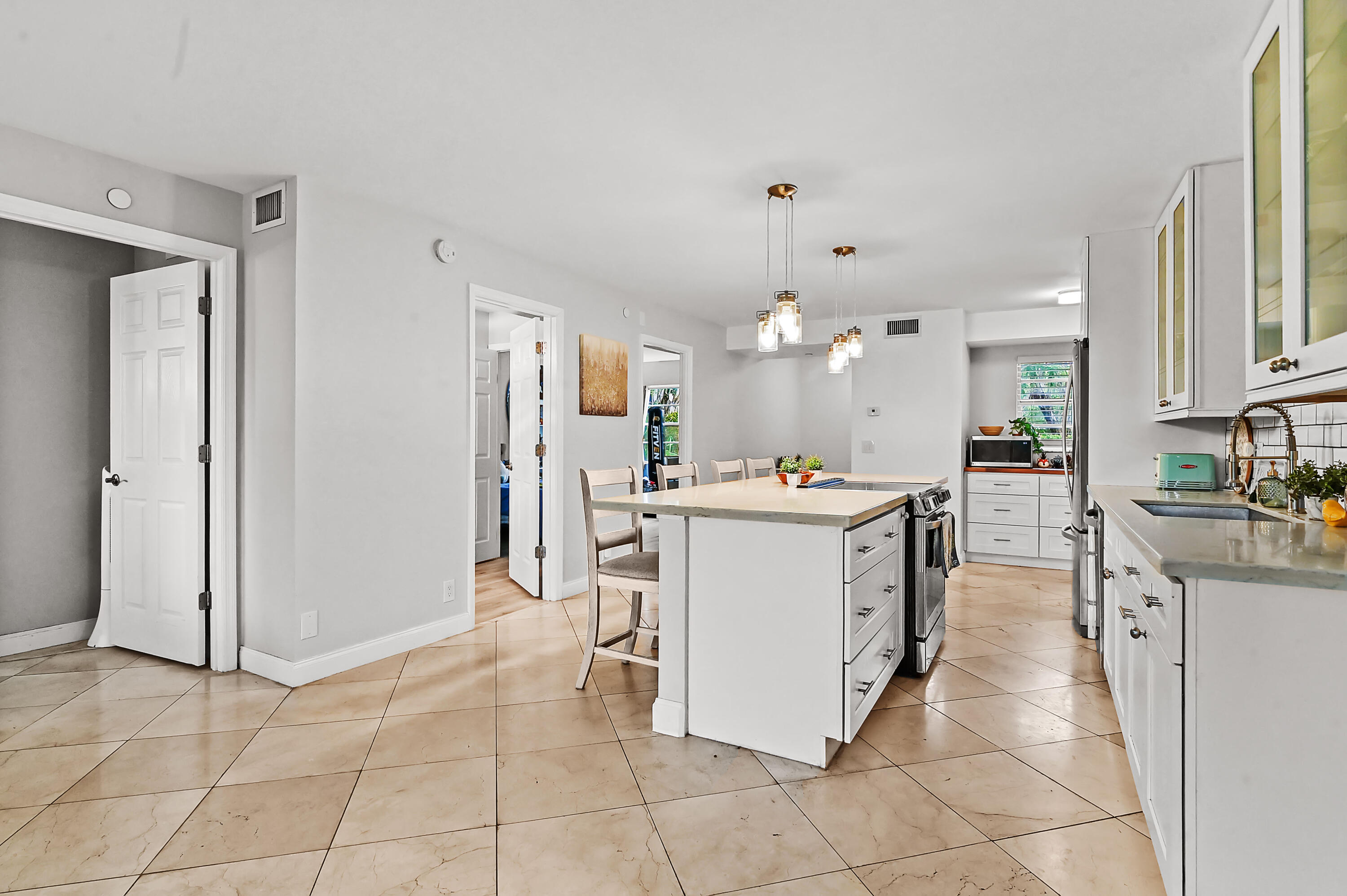 BOCA TEECA CONDO 9 - Residential