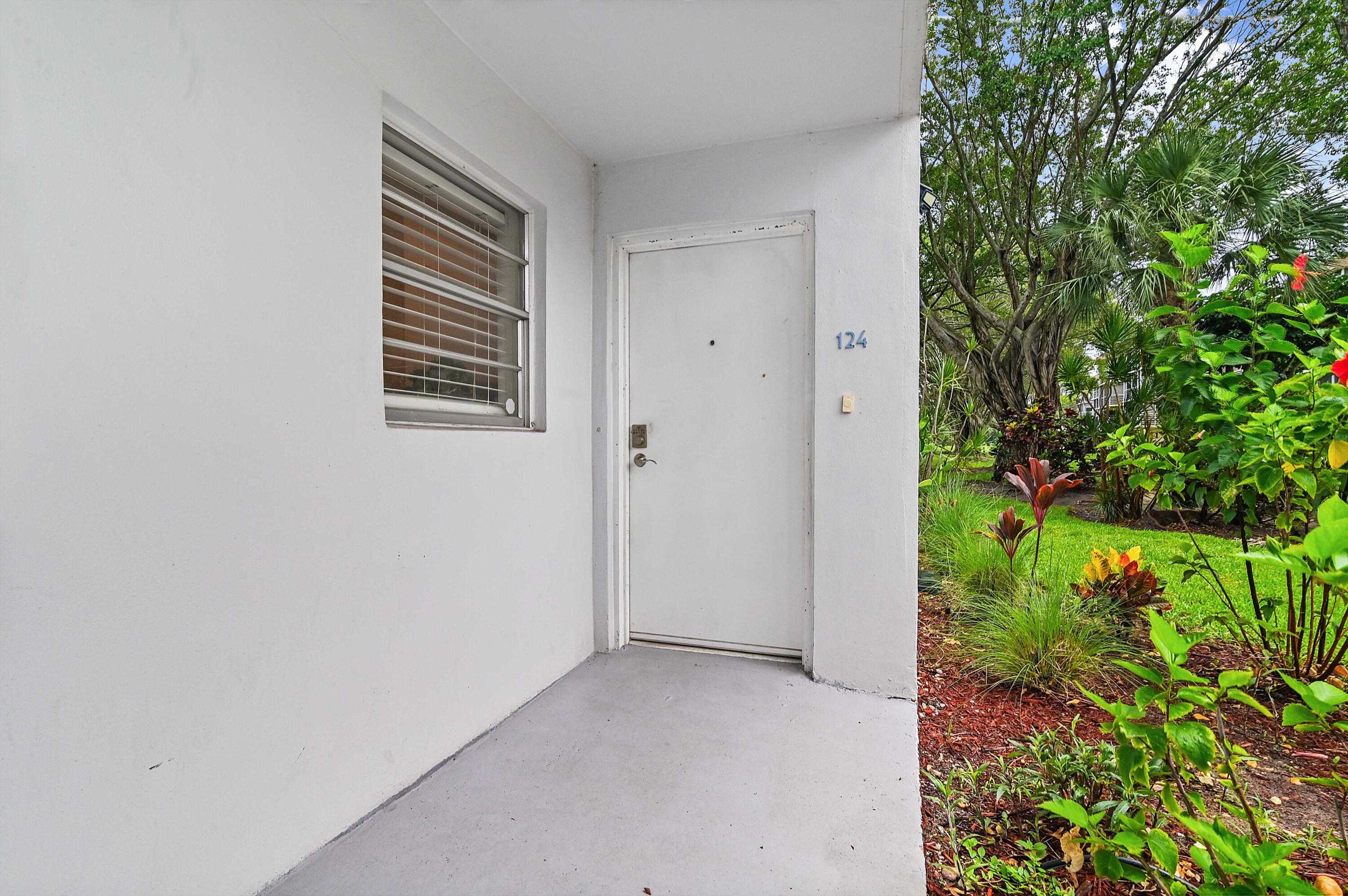 BOCA TEECA CONDO 9 - Residential