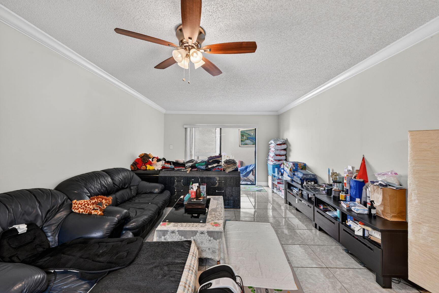 LAS VISTAS AT DORAL CONDO - Residential