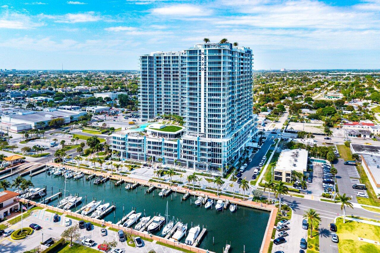 NAUTILUS 220 CONDO - Residential
