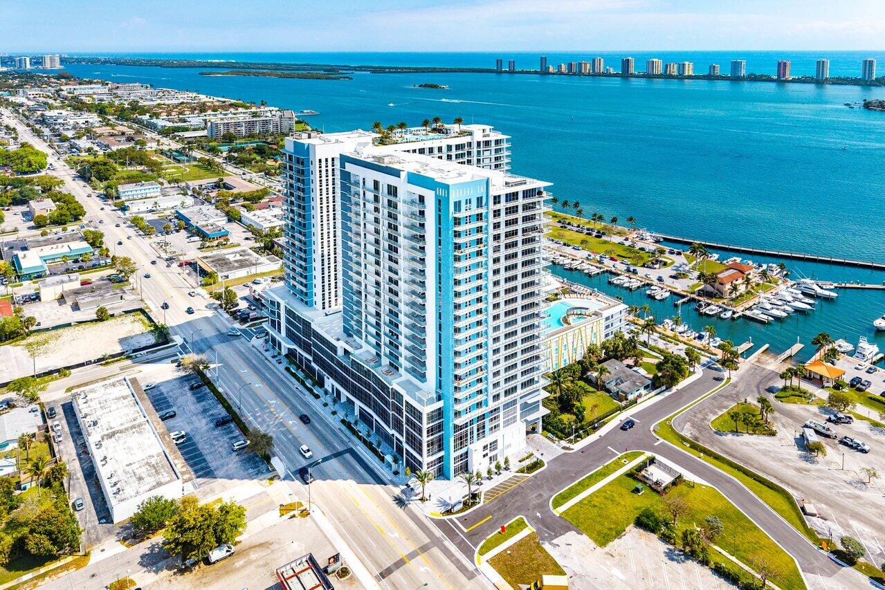 NAUTILUS 220 CONDO - Residential