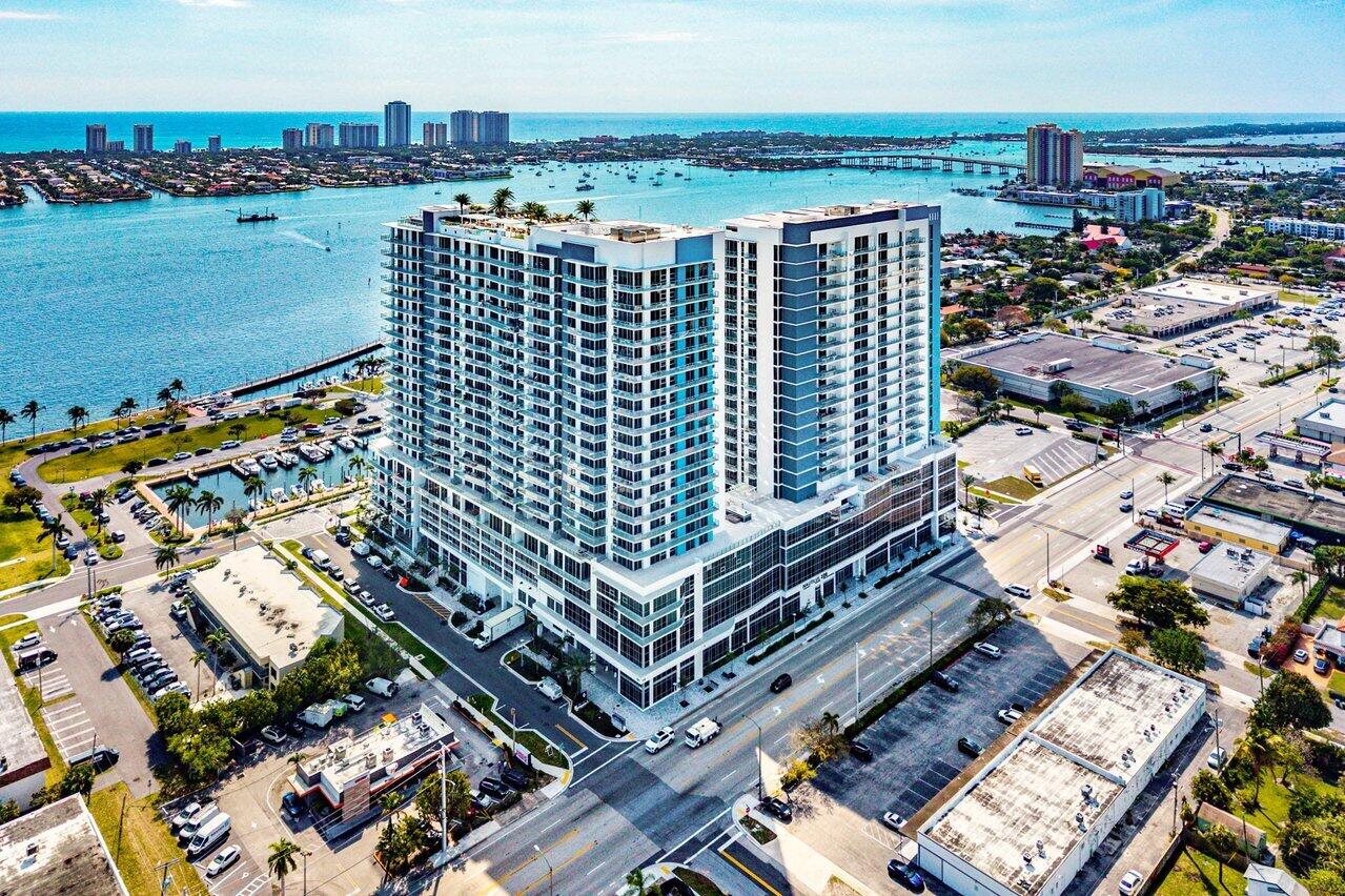NAUTILUS 220 CONDO - Residential