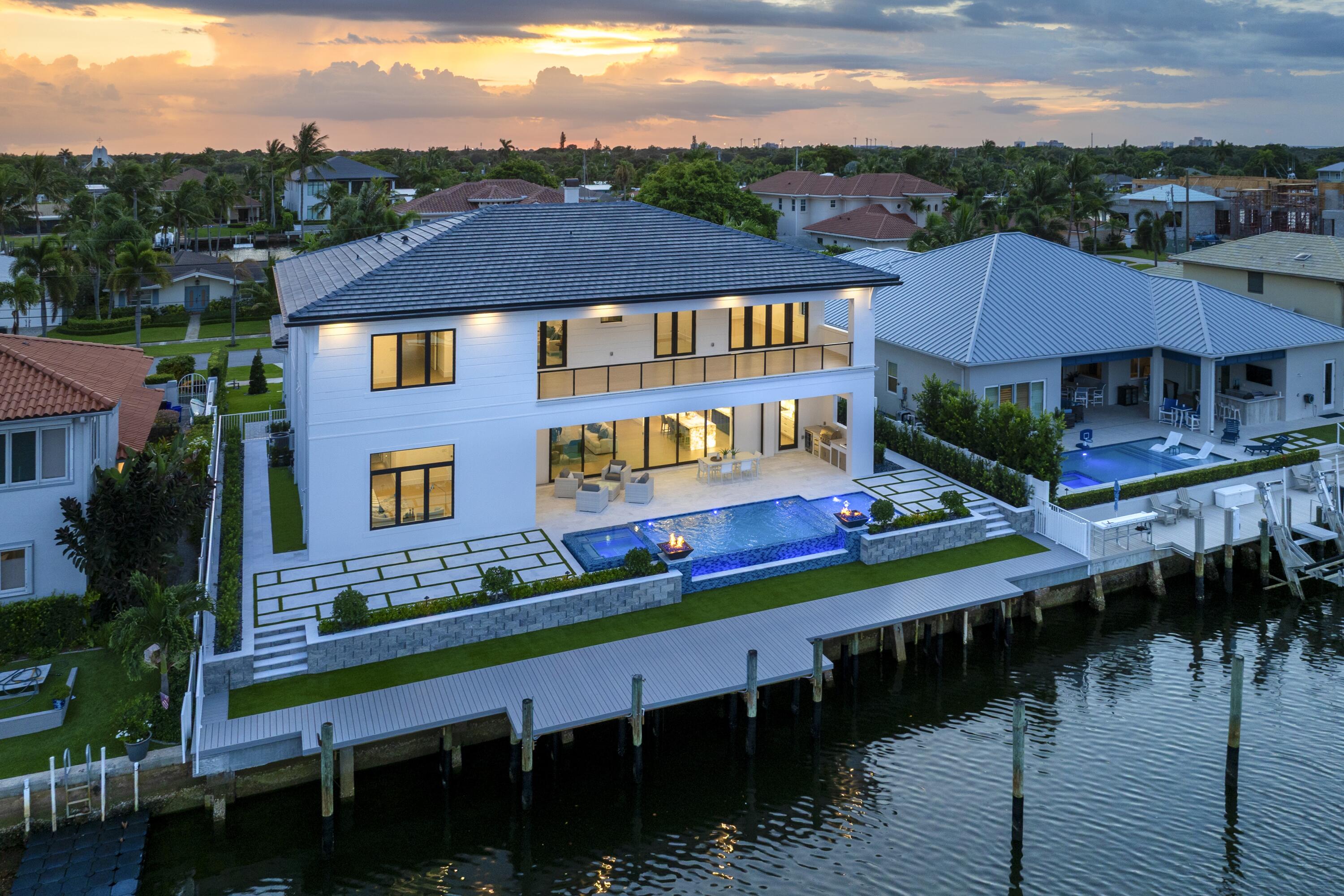 NORTH PALM BEACH VILLAGE OF 6 - Residential