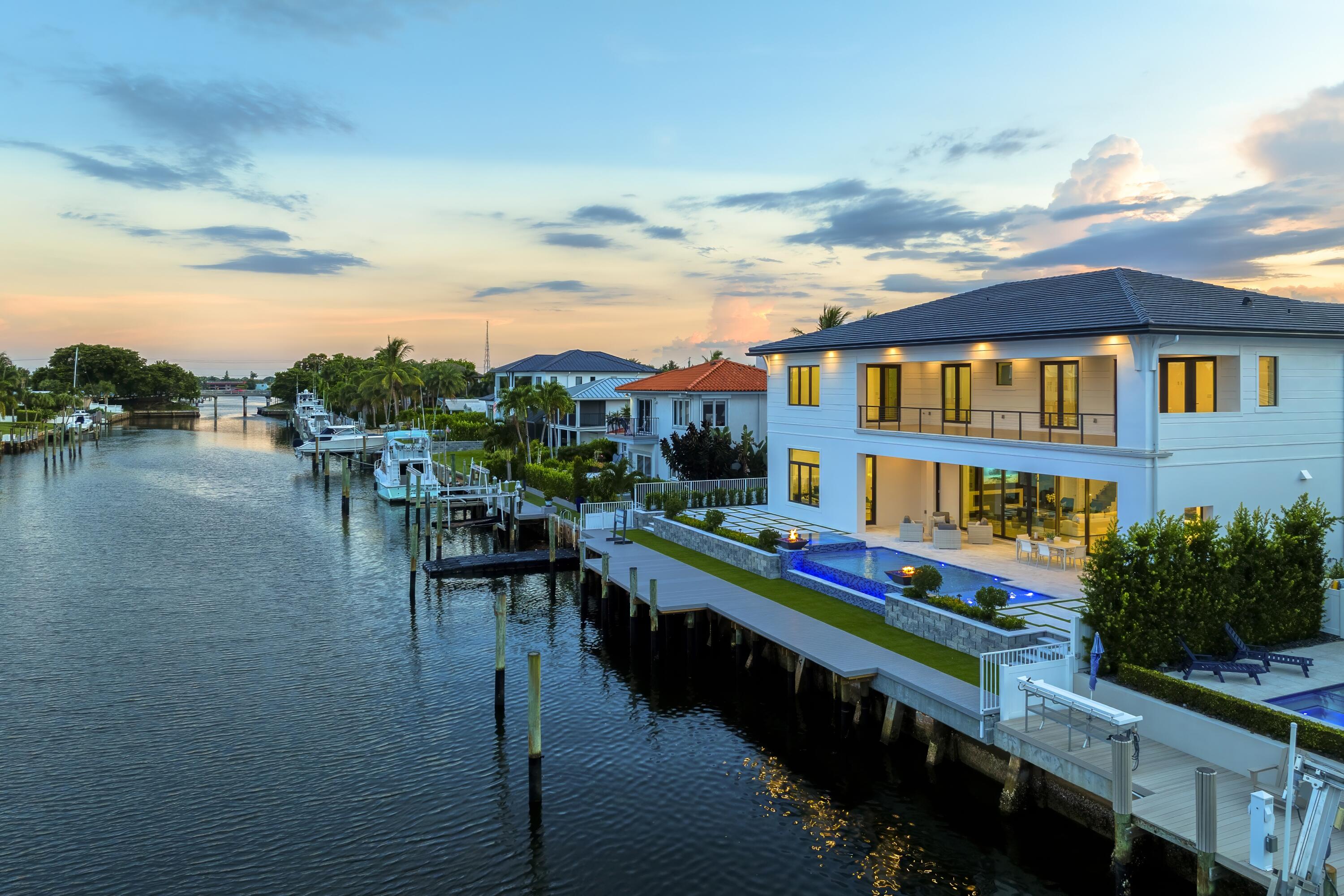 NORTH PALM BEACH VILLAGE OF 6 - Residential