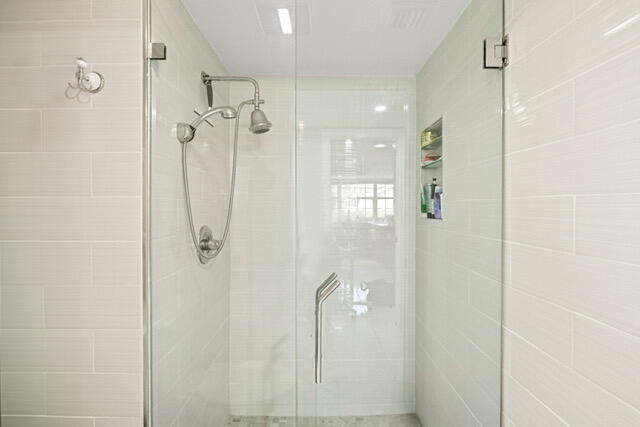 WELLESLEY AT LAKE CLARKE SHORES - Residential