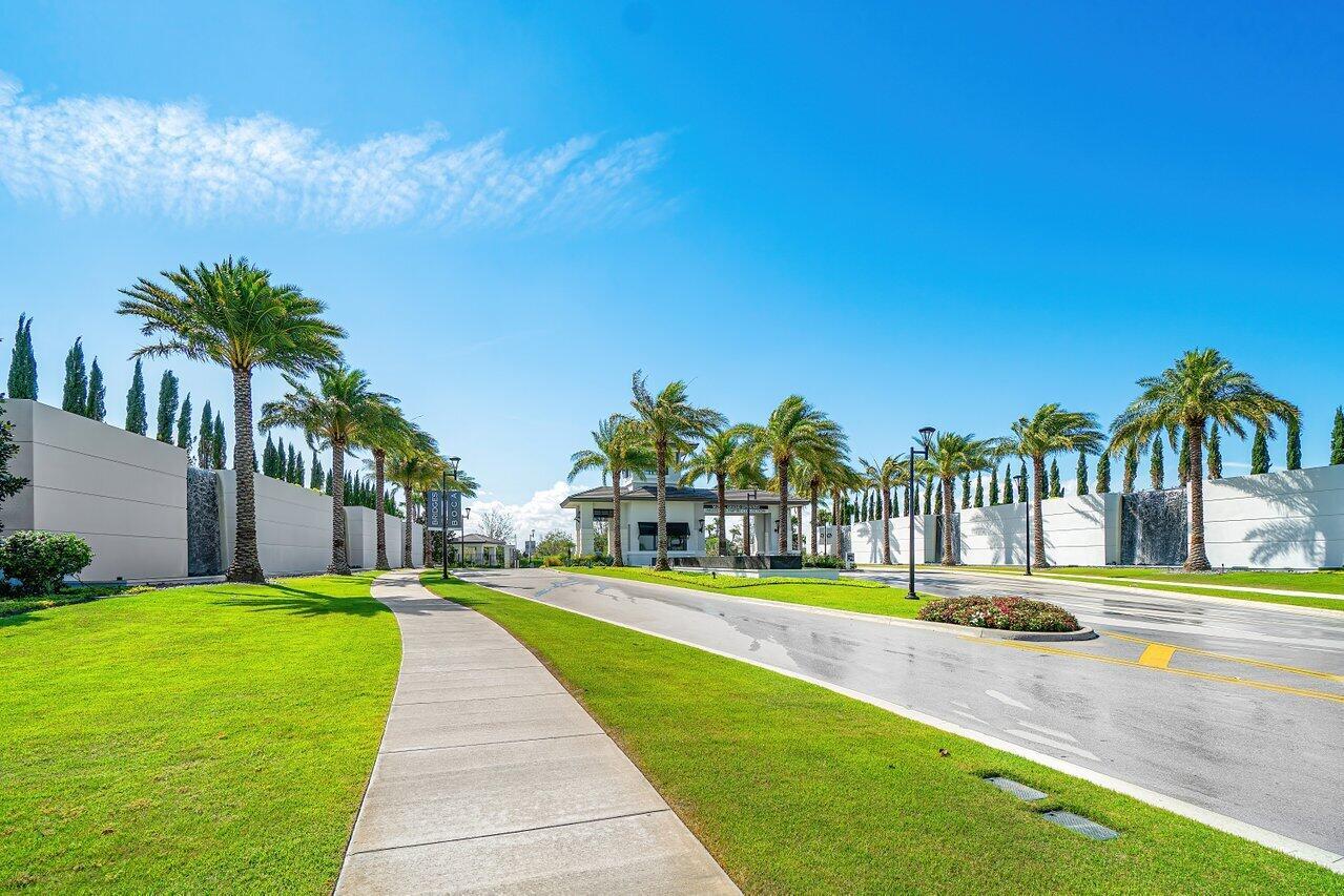BOCA BRIDGES - Residential