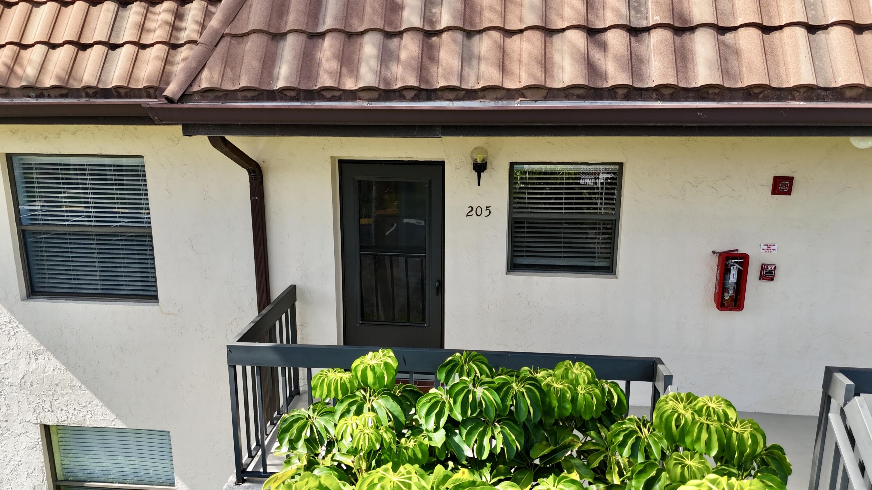 LUCERNE LAKES GOLF COLONY CONDOS 1 THRU 12 AND 14 - Residential