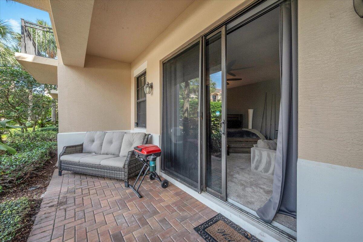 CASA DEL SOL OF TEQUESTA - Residential Lease