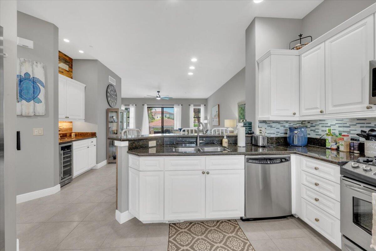 CASA DEL SOL OF TEQUESTA - Residential Lease