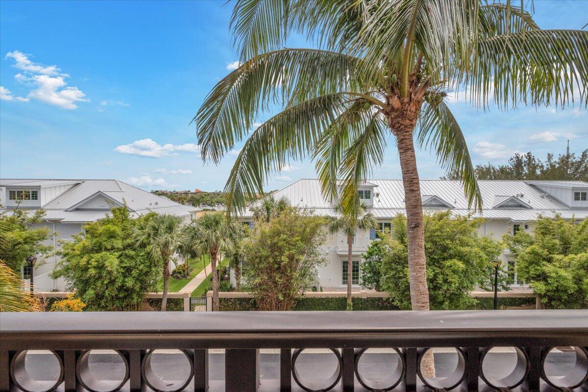 CASA DEL SOL OF TEQUESTA - Residential Lease