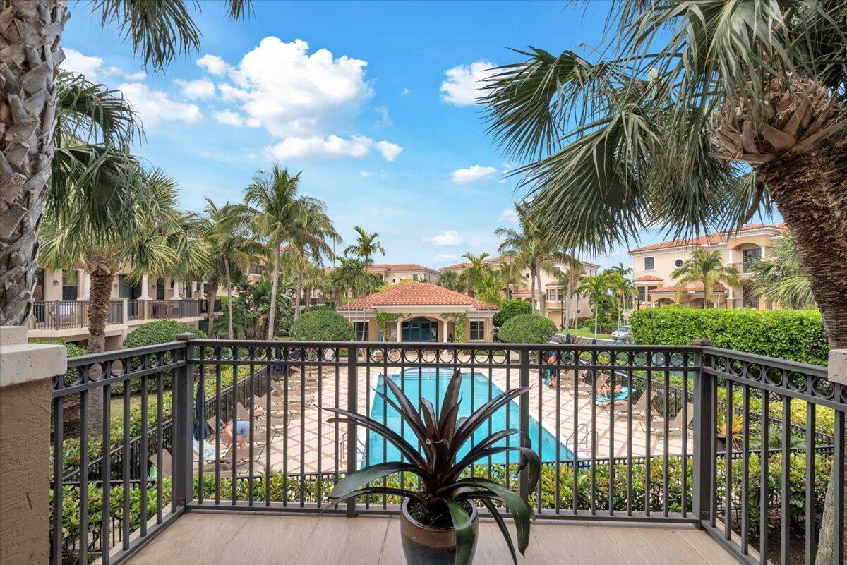 CASA DEL SOL OF TEQUESTA - Residential Lease