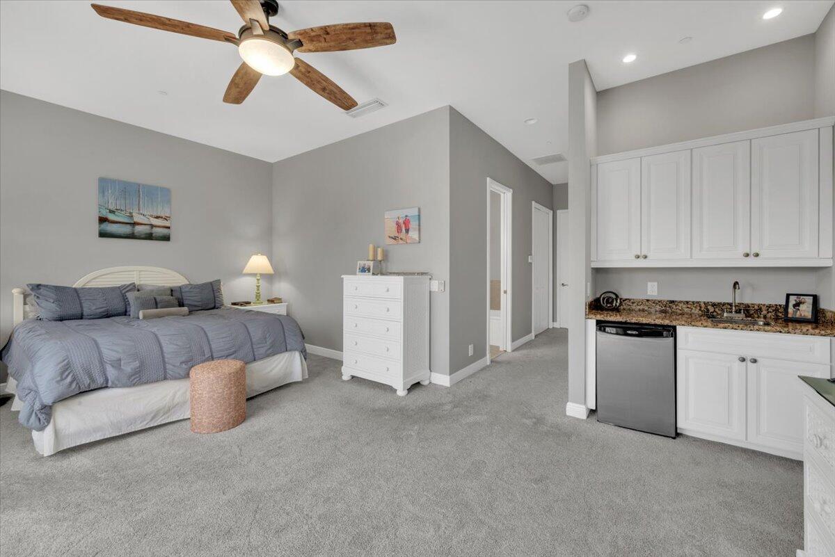CASA DEL SOL OF TEQUESTA - Residential Lease