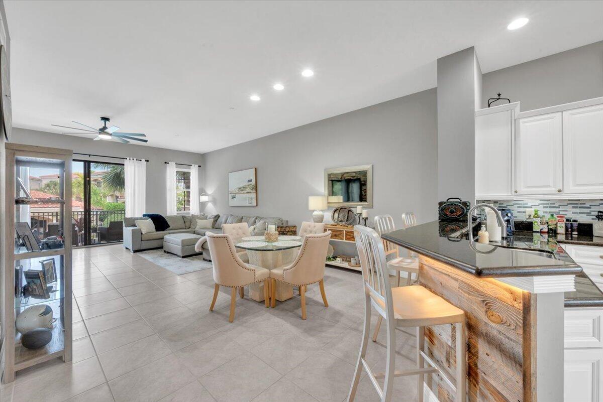 CASA DEL SOL OF TEQUESTA - Residential Lease