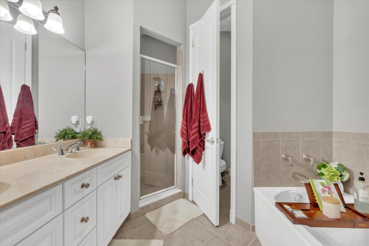 CASA DEL SOL OF TEQUESTA - Residential Lease