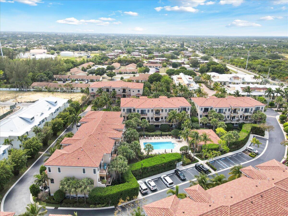 CASA DEL SOL OF TEQUESTA - Residential Lease