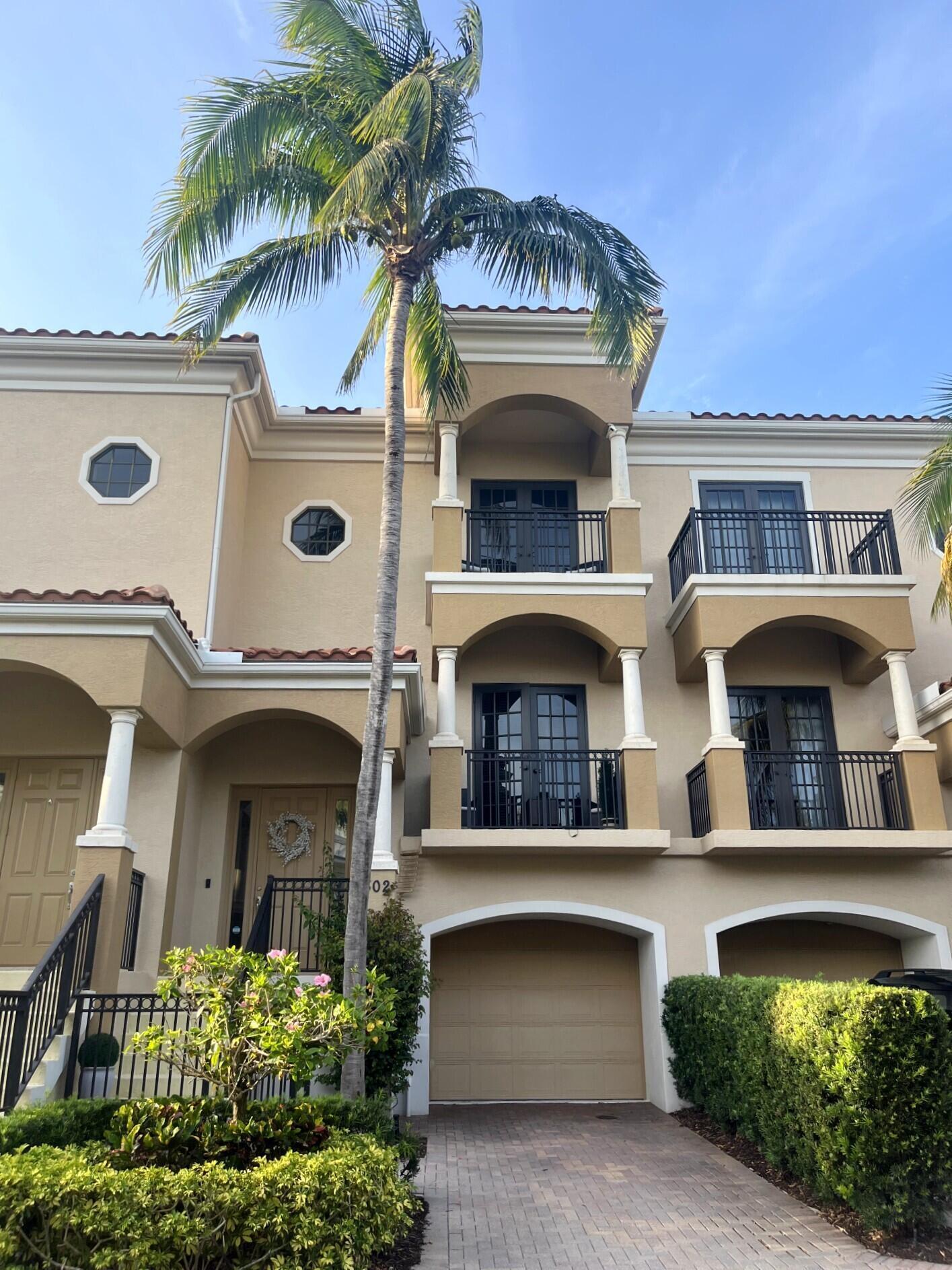 CASA DEL SOL OF TEQUESTA - Residential Lease