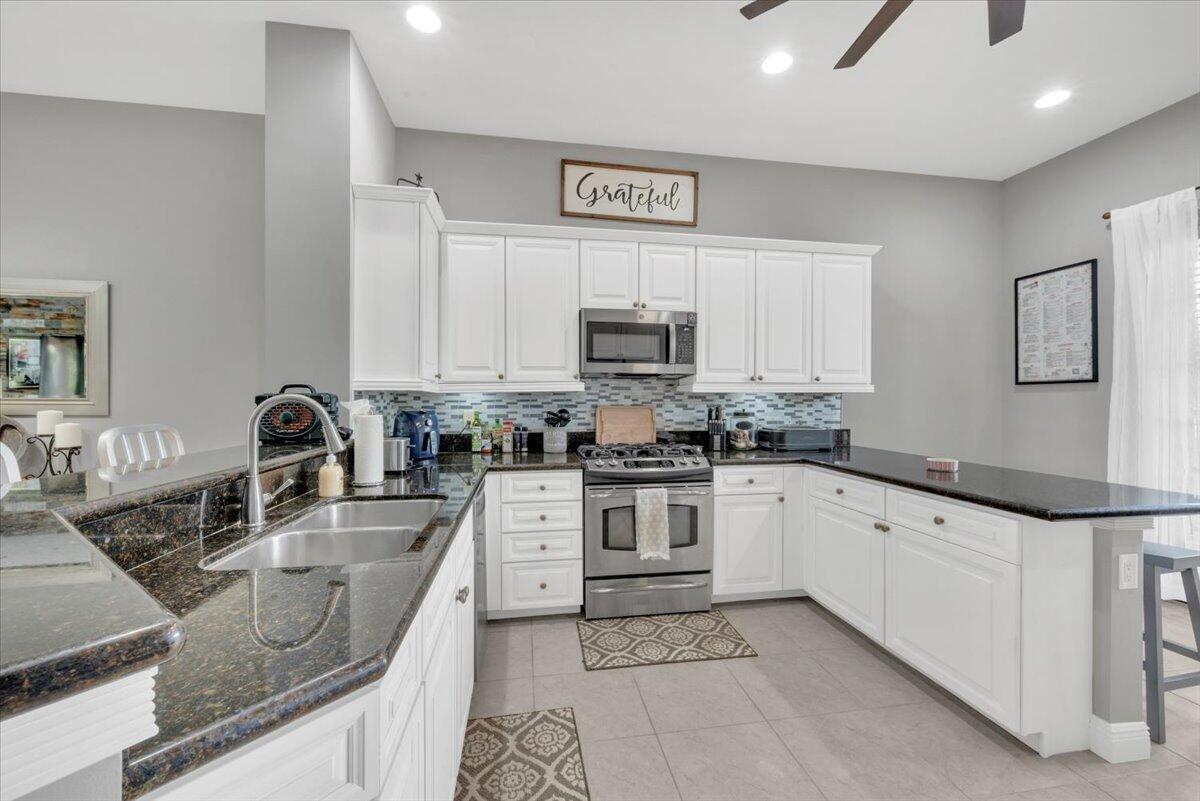 CASA DEL SOL OF TEQUESTA - Residential Lease
