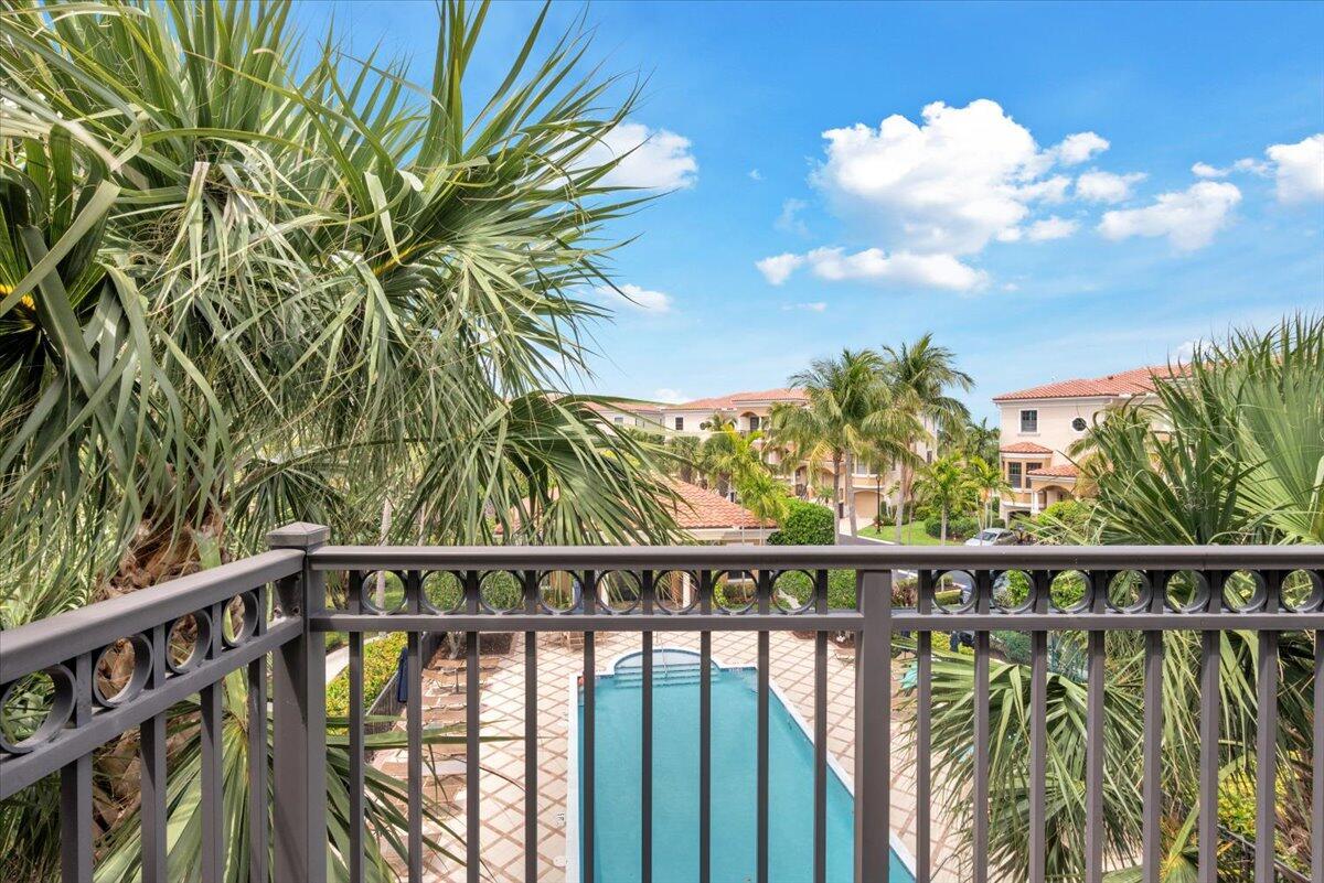CASA DEL SOL OF TEQUESTA - Residential Lease