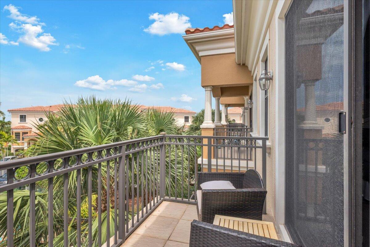 CASA DEL SOL OF TEQUESTA - Residential Lease
