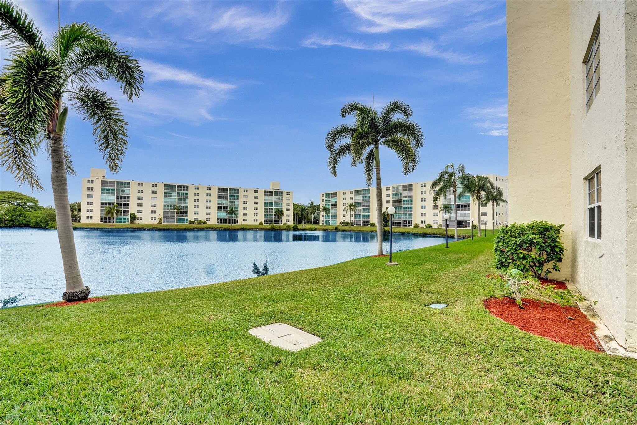 Meadowbrook Lakes - Residential