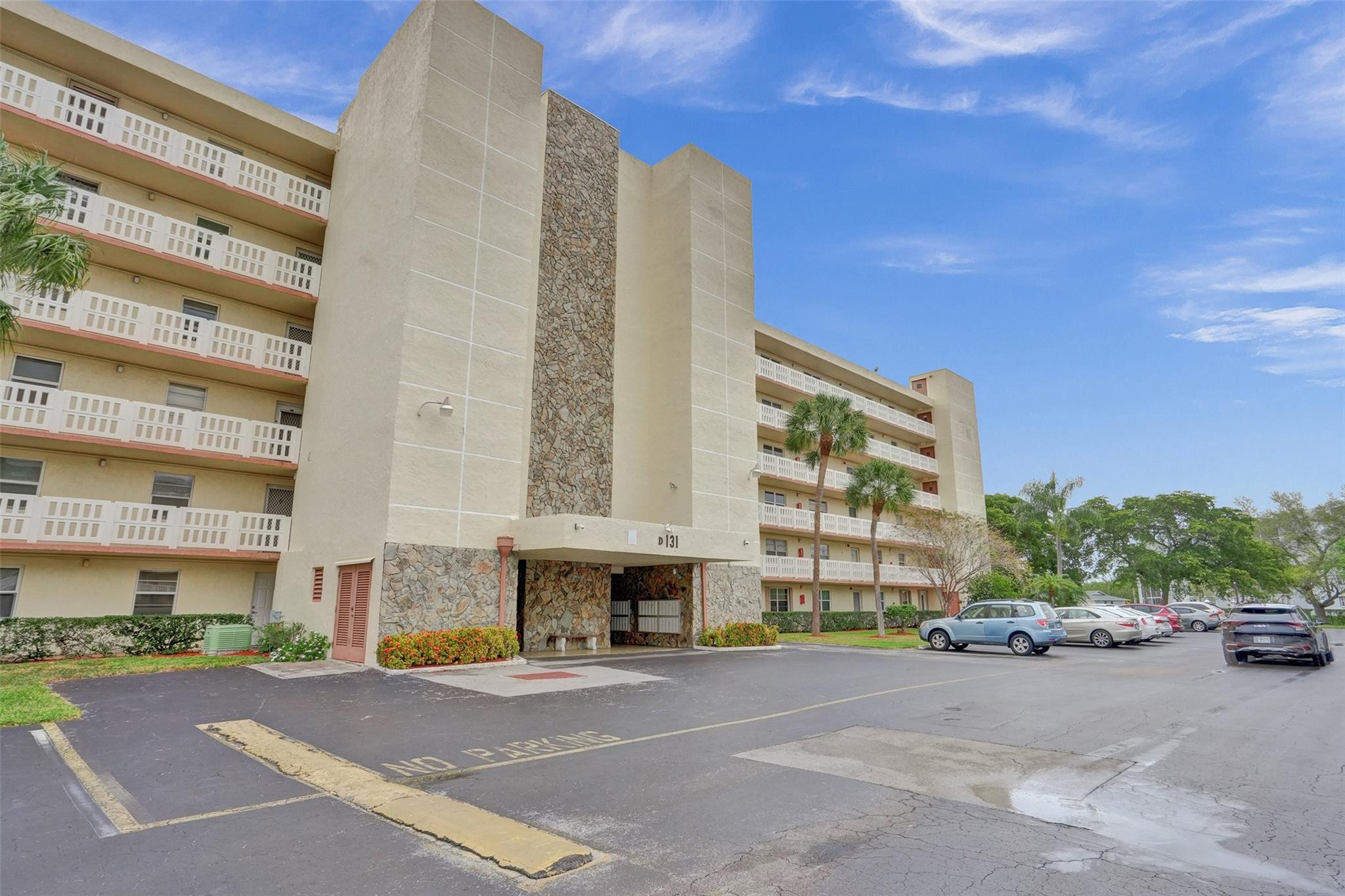 Meadowbrook Lakes - Residential